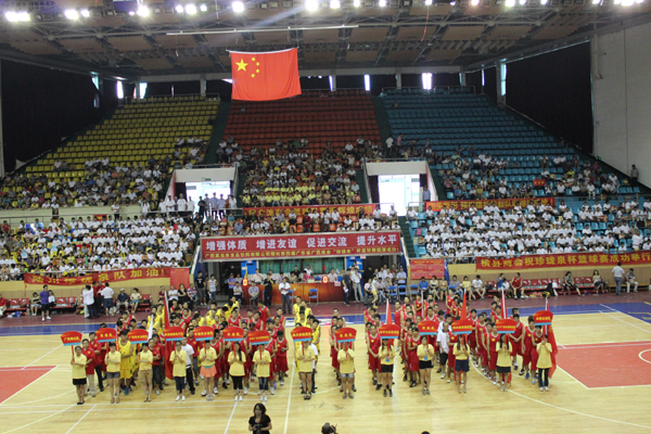 横县超毅队参加广西商会举办的篮球赛